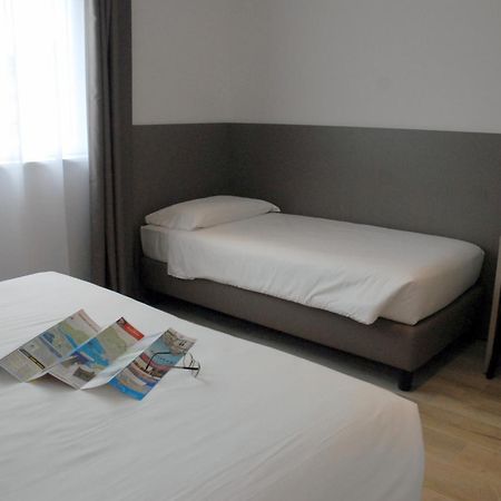 Hotel Sonia Aquilinia Esterno foto