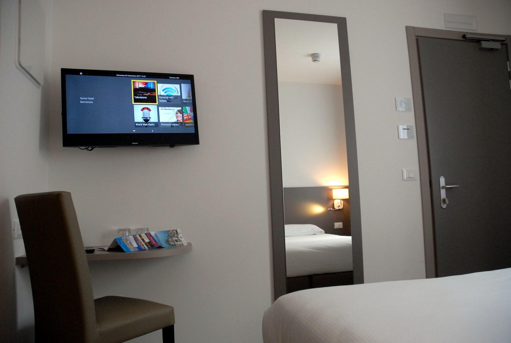 Hotel Sonia Aquilinia Esterno foto