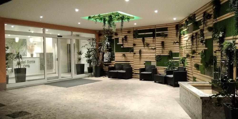 Hotel Sonia Aquilinia Esterno foto
