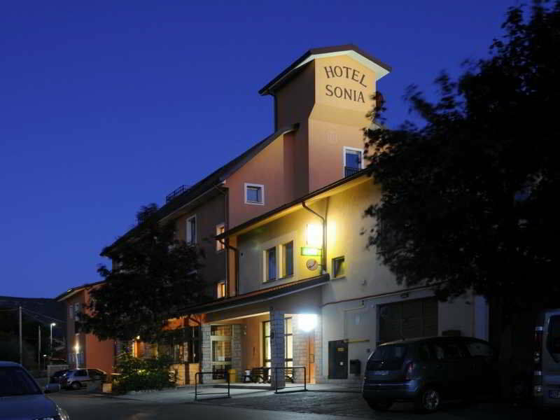 Hotel Sonia Aquilinia Esterno foto