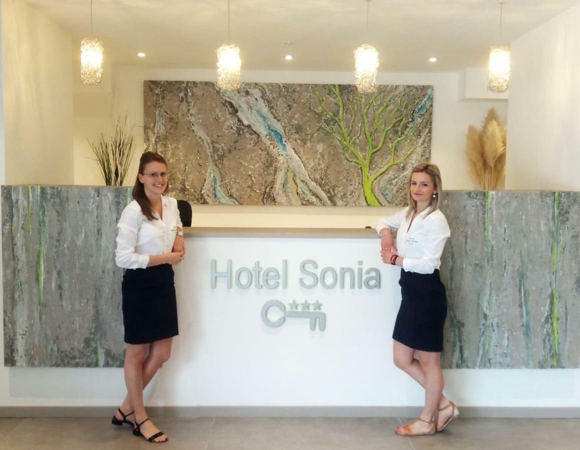 Hotel Sonia Aquilinia Esterno foto