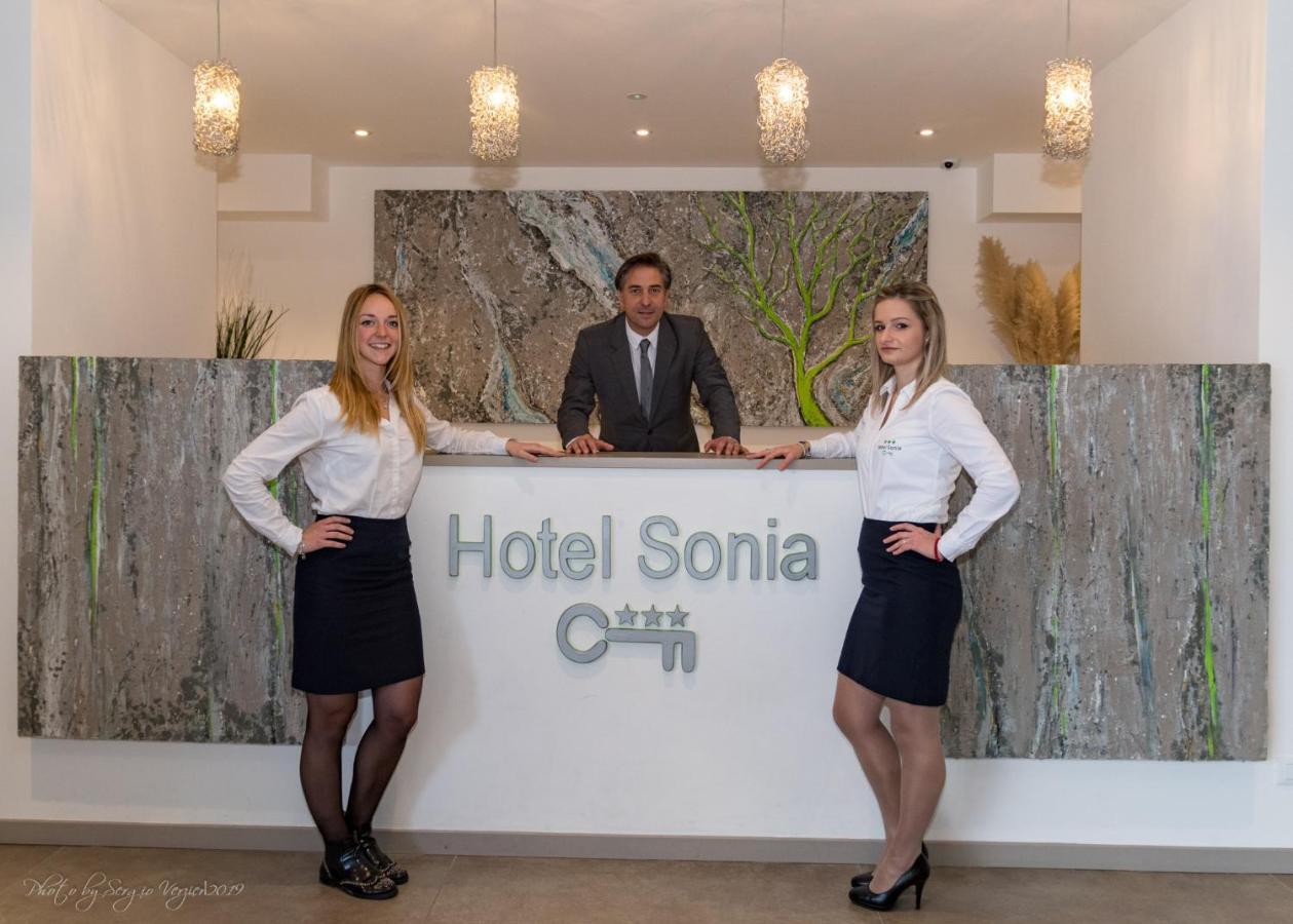 Hotel Sonia Aquilinia Esterno foto