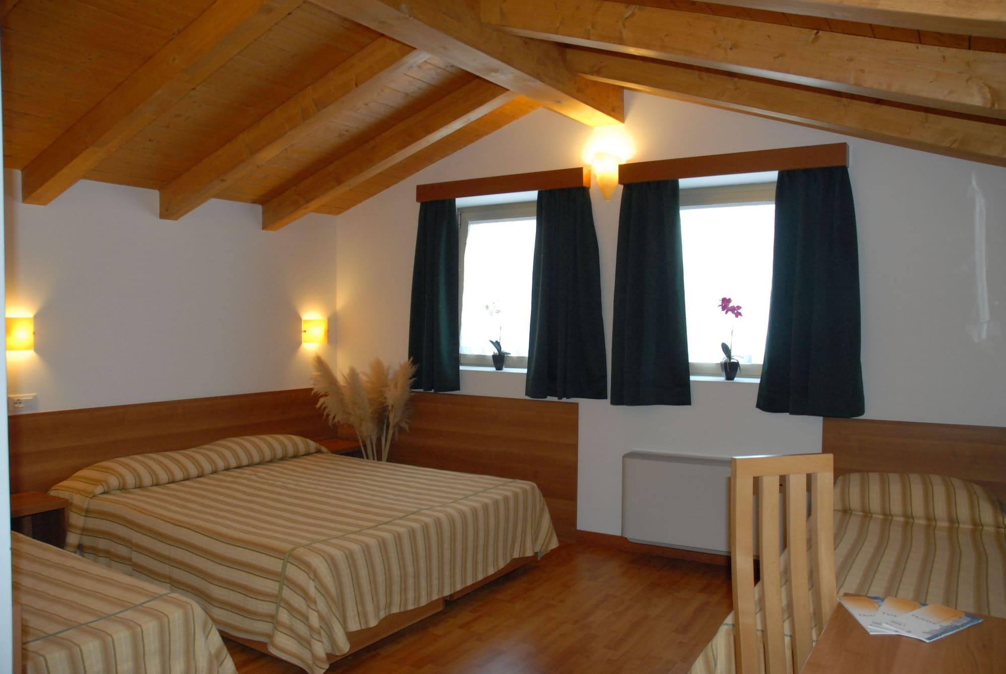 Hotel Sonia Aquilinia Esterno foto